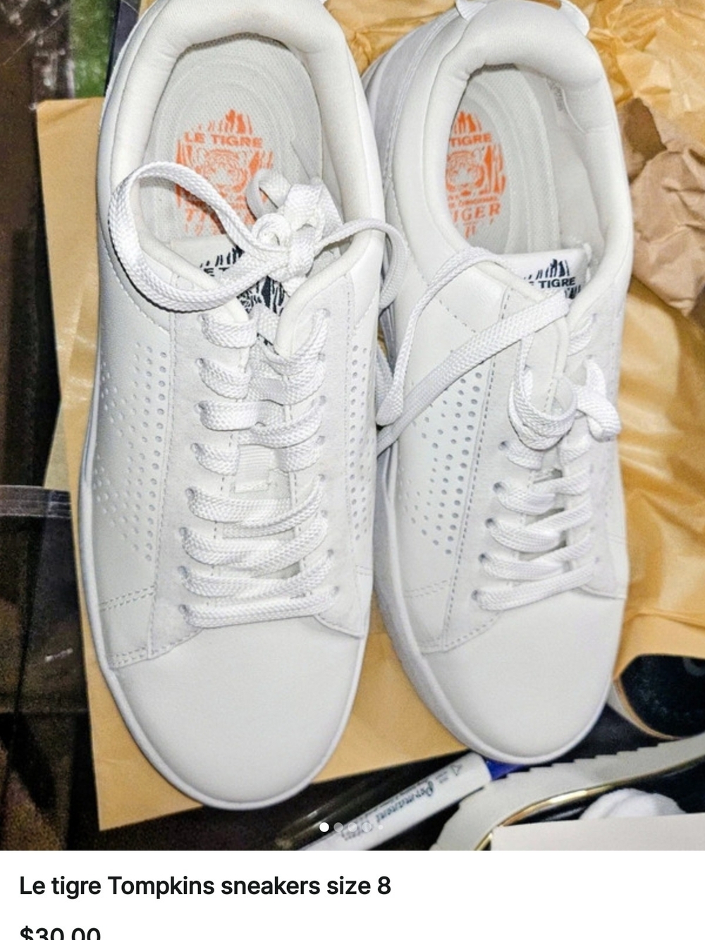 Le Tigre White Women's Low-Top Athletic Sneakers